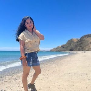 Meet your Posher, Usha